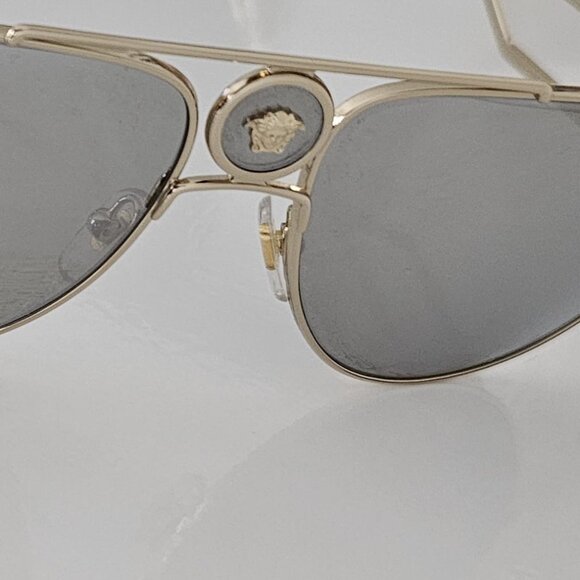 VERSACE Sunglasses - Picture 8 of 10